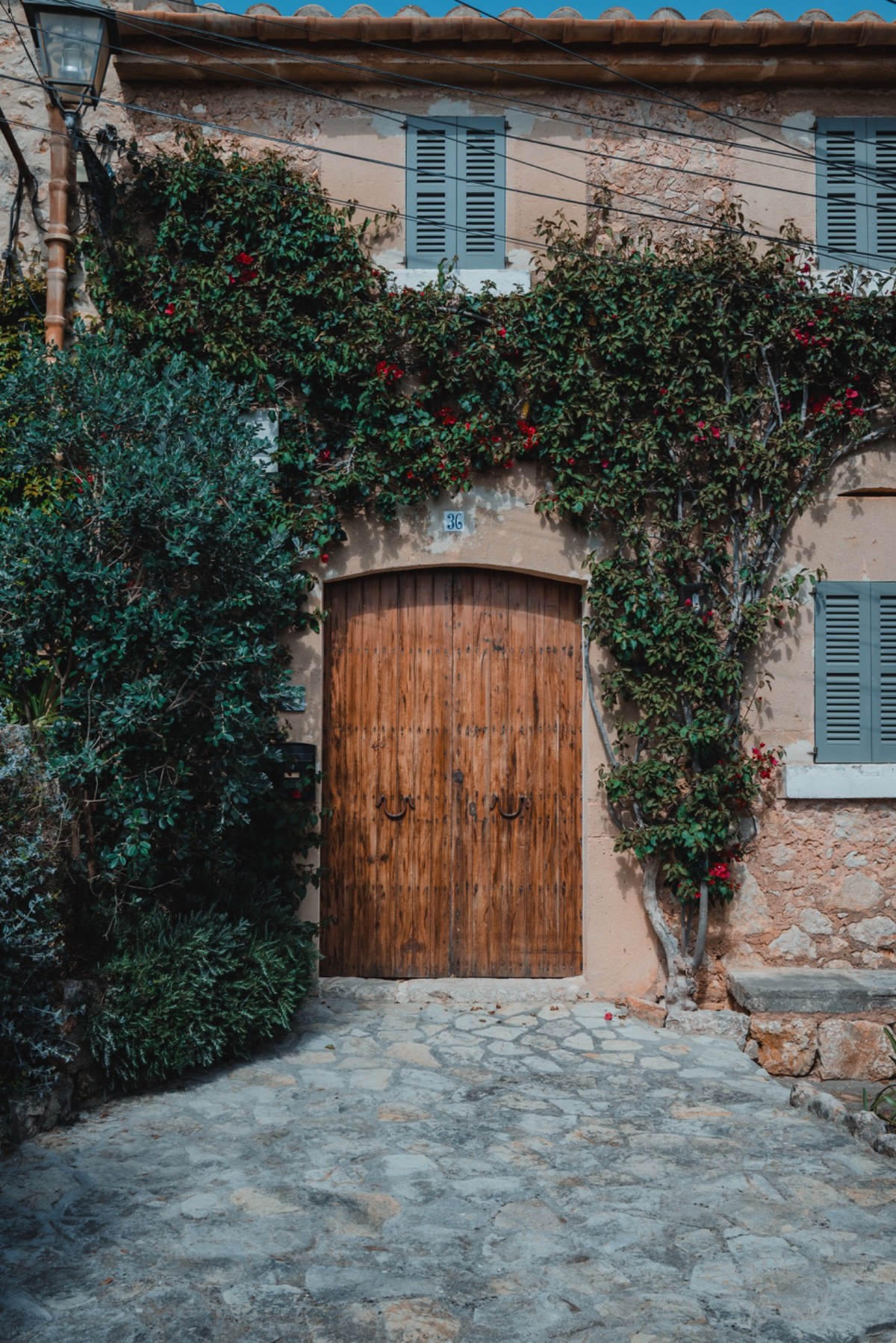 Een grote deur op Mallorca