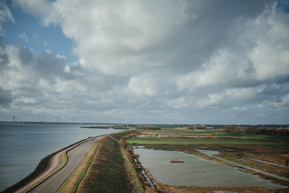 Het Zeeuwse landschap vanaf de Plompe Toren.