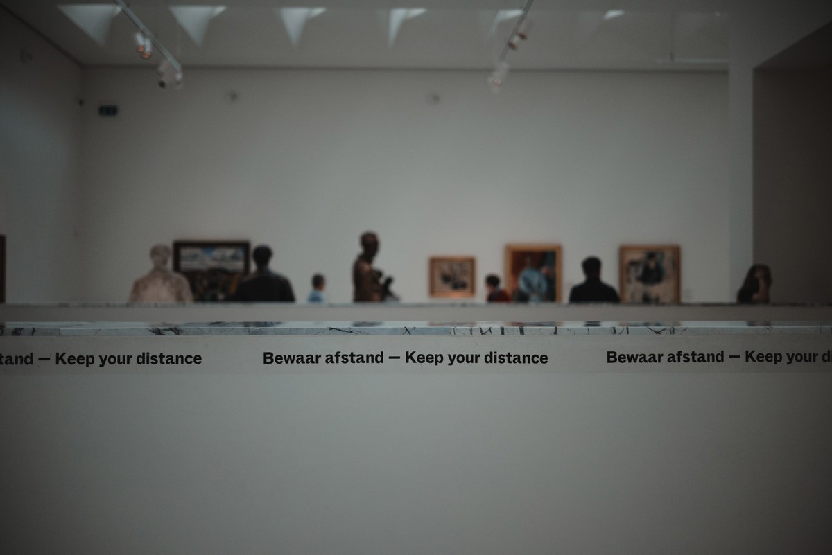 'Bewaar afstand' in KMSKA