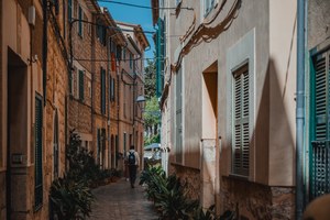 Een steeg op Mallorca