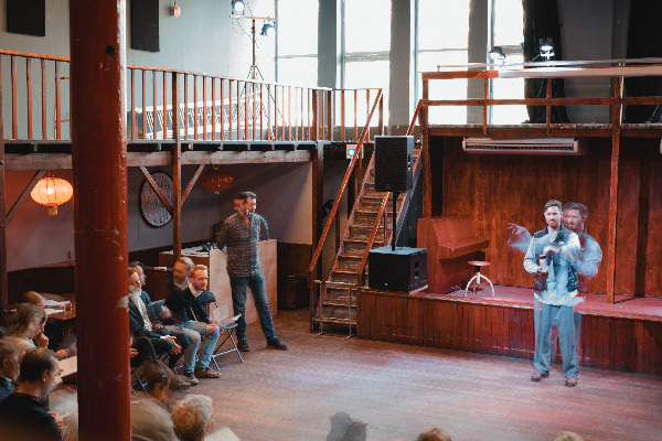 Uitleg van Julien Thomas op Flip the Script